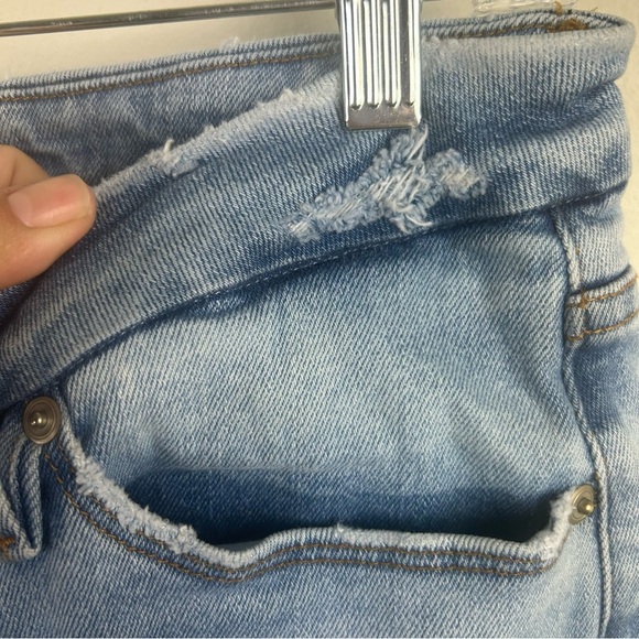 Good American Good Vintage Low Natural Fray medium wash size: 10/30 - Picture 7 of 12